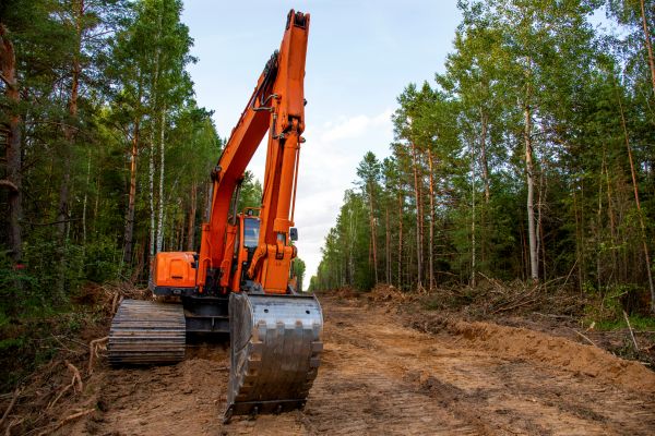 Backhoe Land Clearing in Glen Burnie